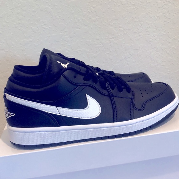 NIKE AIR JORDAN 1 LOW SNEAKERS - Picture 2 of 11
